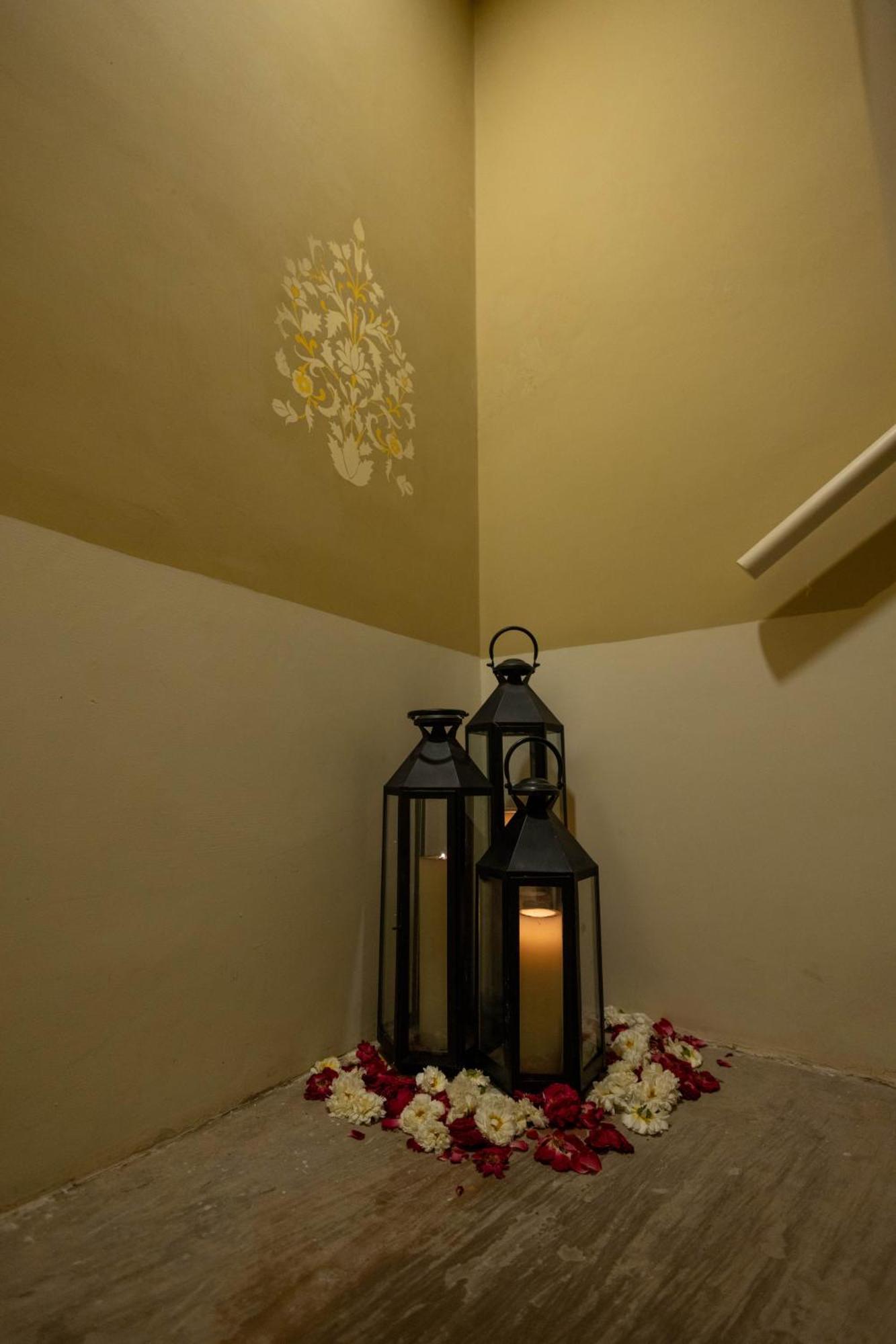 Sheel Mahal- Near Hawa Mahal Hotel Джайпур Екстериор снимка