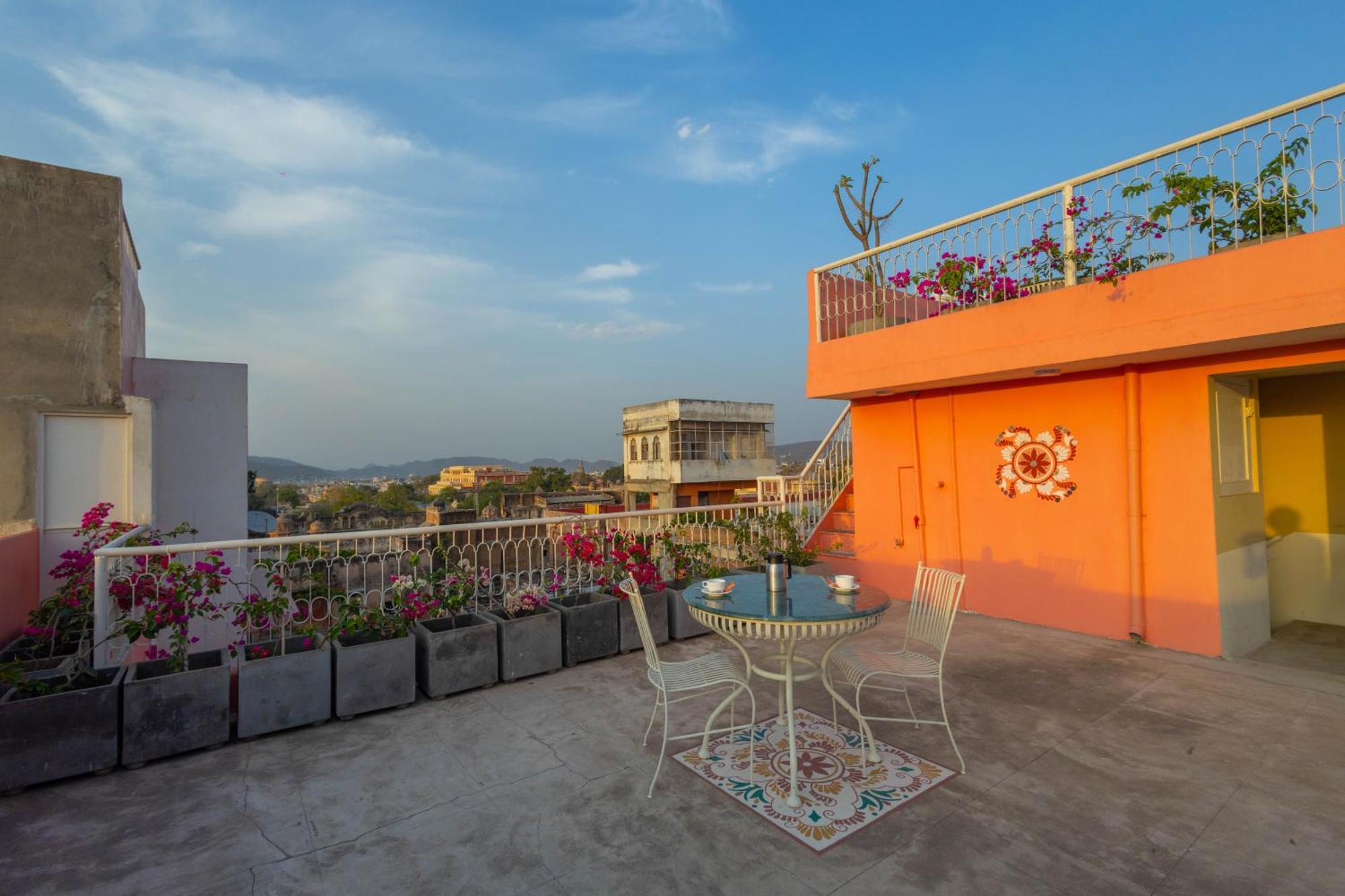 Sheel Mahal- Near Hawa Mahal Hotel Джайпур Екстериор снимка