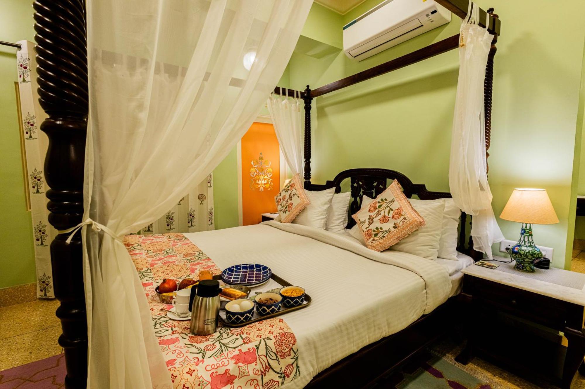Sheel Mahal- Near Hawa Mahal Hotel Джайпур Екстериор снимка