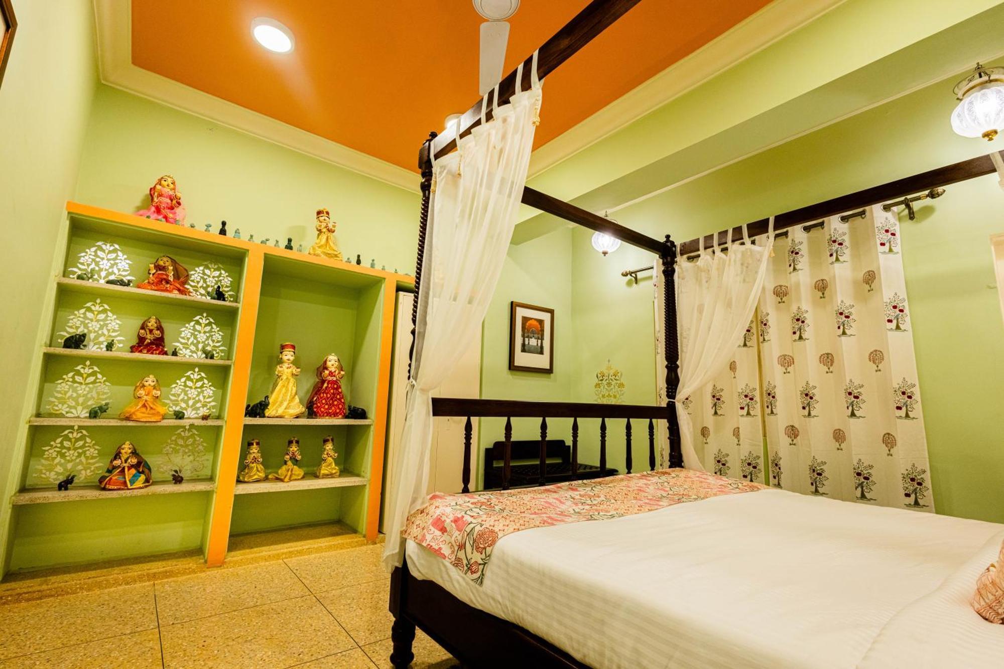 Sheel Mahal- Near Hawa Mahal Hotel Джайпур Екстериор снимка