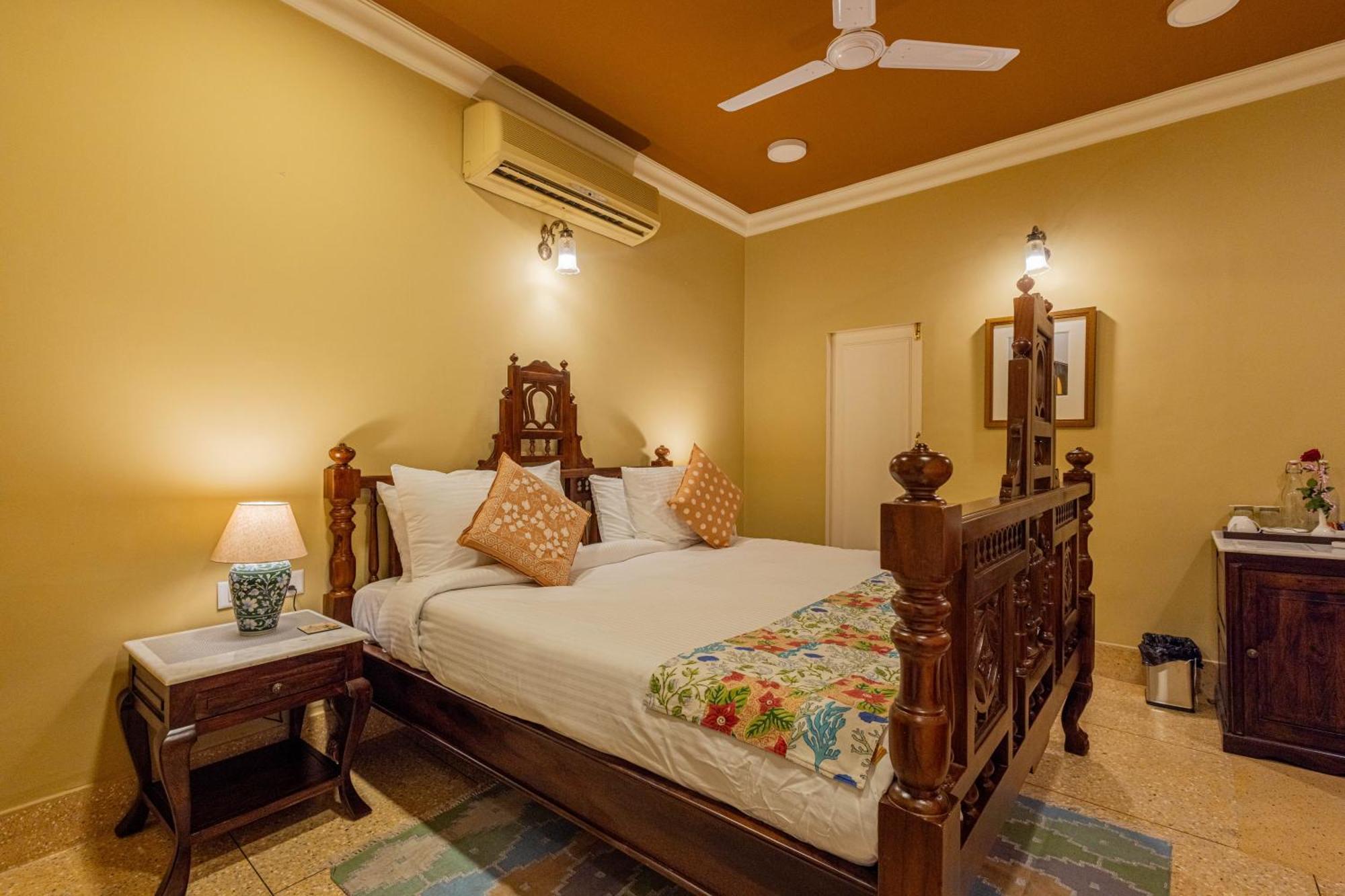 Sheel Mahal- Near Hawa Mahal Hotel Джайпур Екстериор снимка