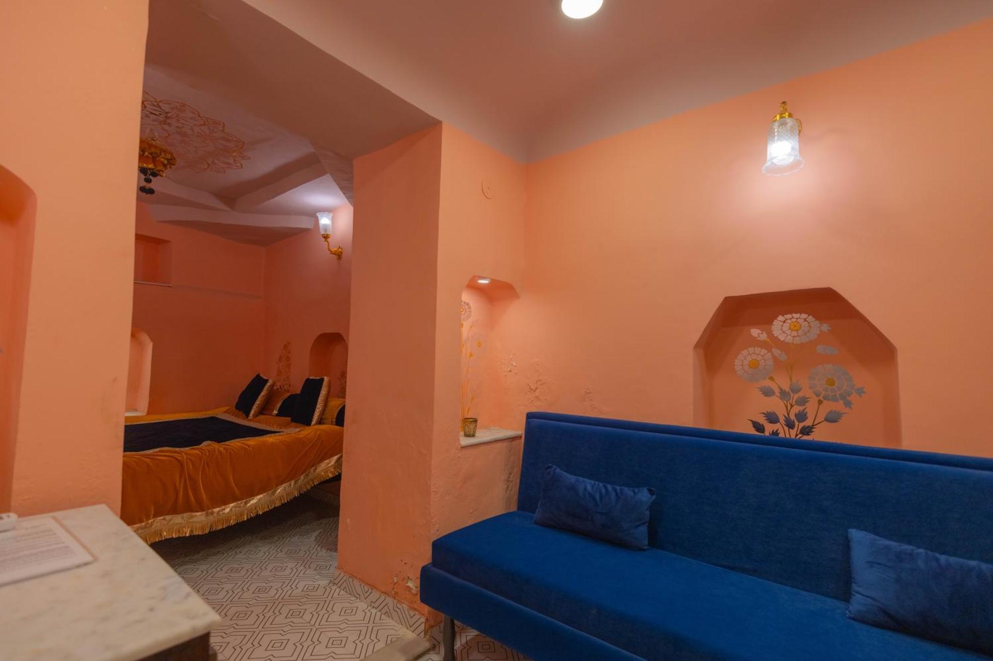 Sheel Mahal- Near Hawa Mahal Hotel Джайпур Екстериор снимка